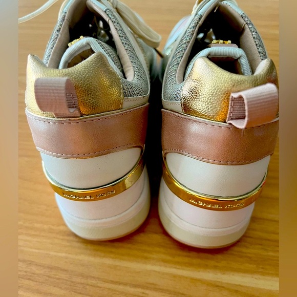 Michael Kors heeled sparkly sneaker “Georgie” - Picture 8 of 9